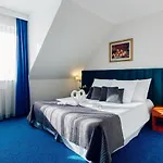 Victoria Hotel
