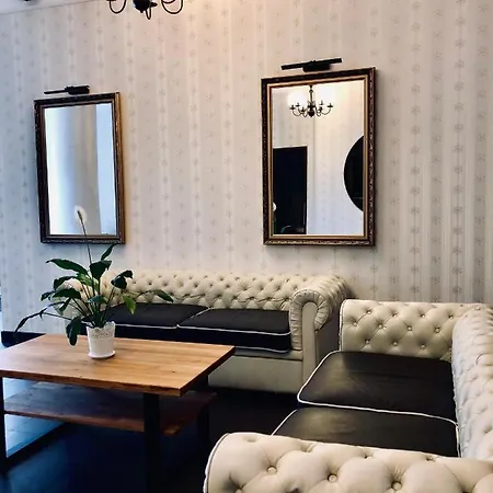 Victoria Hotel 3*