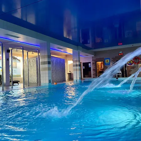 Victoria Hotel 3*